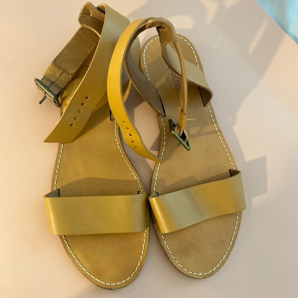 Madewell Shoes - Madewell Tan Leather Sandals